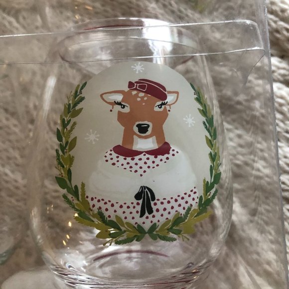 COPY - SET OF 4 THRESHOLD CHRISTMAS PLASTIC BPA FREE WINE GLASSES NEW - Picture 6 of 6